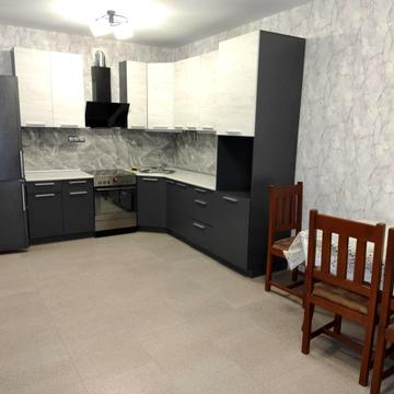 Віктора Некрасова вул. (Північно-Сирецька), 8