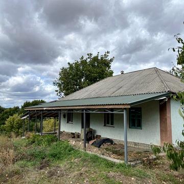 Будинок в с. Тернівка Вінницька область 20 км від Умані