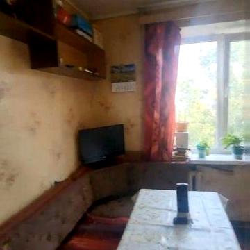 Продам 2-х кімнатну квартиру по вул. Ладозька