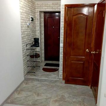 Продам 3 комнатную квартиру в центреот собственника