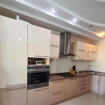 Срібнокільська вул., 1