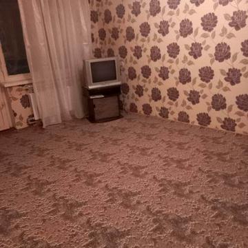 Сдаю! 1 к/к ул.Космонавтов.