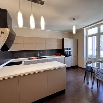 Оренда 1.кім квартира вул Урлівська 40 Ривер Молл