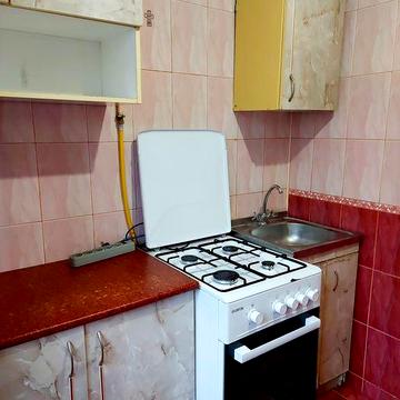 Оренда 2кім. Квартири біля Площі. Світло  не вимикають.