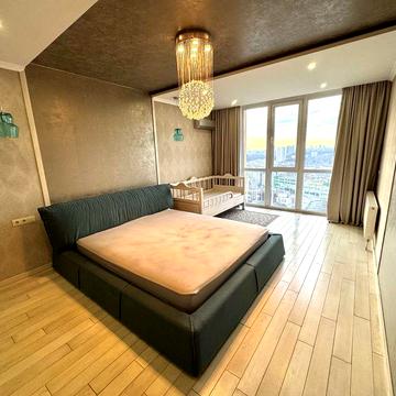 Видова затишна 2-х кім квартира у ЖК Лідер, КПІ, Укриття. Генератор.