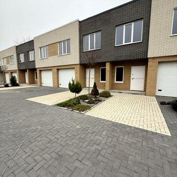 Таунхауси у мальовничому місці !