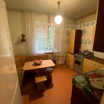 Аренда. Однокомнатная квартира . Попова.