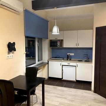 Межигірська вул., 78