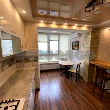 Жулянська вул., 1-Д