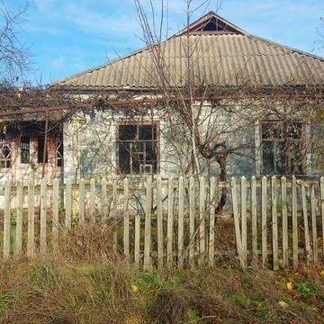 Продам житловий будинок, або земельну ділянку