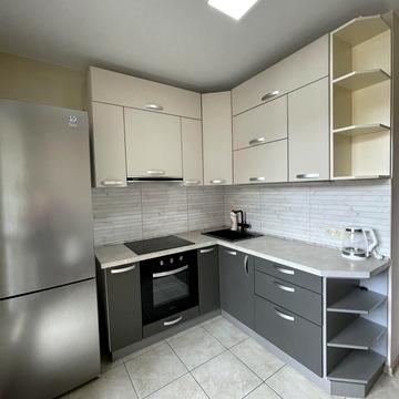 Віталія Нестеренка вул., 1б