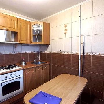 Володимира Івасюка просп. (Героїв Сталінграду), 9-А