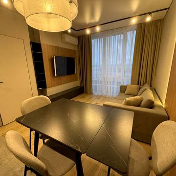 Набережна Перемоги вул., 40-Д