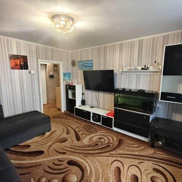 Свою без риэлтора Сдам 2к квартиру район центральный стадіон