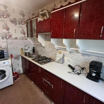 Свою без риэлтора Сдам 2к квартиру район центральный стадіон