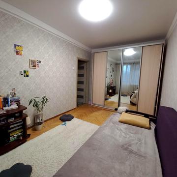 Миколи Міхновського бульв. (Дружби народів), 32