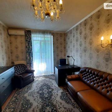 Довгострокова оренда 2к Квартира Старокозацька (Комсомольська) вулиця