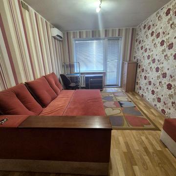 Слобожанський просп. (ім. газети Правда), 1