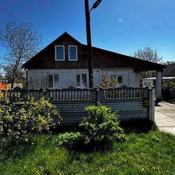 Продаж цегляного будинку