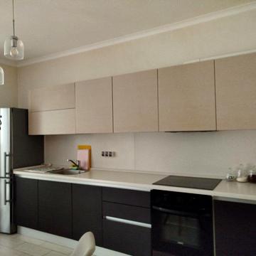 Драгоманова вул., 2