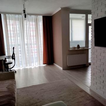 Драгоманова вул., 2