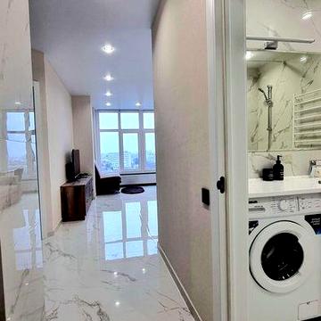 БЕЗ КОМІСІЇ.Перша здача авторської 2кімн.квартири51м2 в тихому центрі.