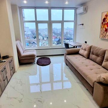 БЕЗ КОМІСІЇ.Перша здача авторської 2кімн.квартири51м2 в тихому центрі.