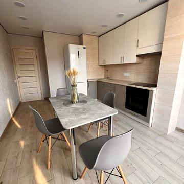 2 кімнатна квартира в самому центрі новий будинок