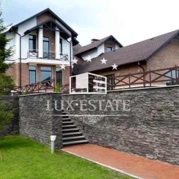 Элитный дом в Лесники, два бассейна спа и баня. Дом охраны и гостевой