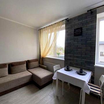 Сдам 1-комнатную квартиру-студию в новом доме в Лузановке