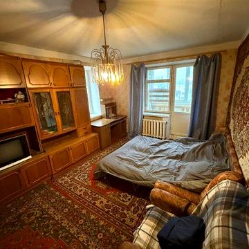 Продаж одно кімнатноі чешки по вул. Комарова 40А