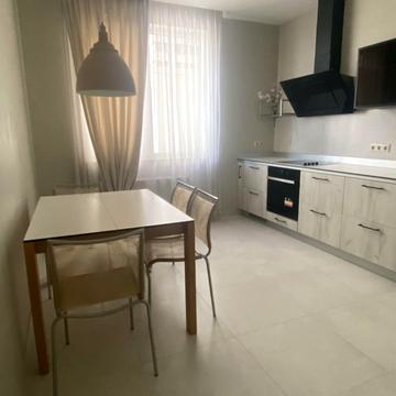 Середньофонтанський пров., 1а