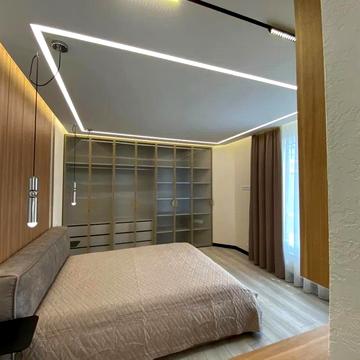 Золотоустівська вул., 25