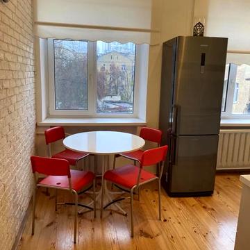 Олеся Гончара вул., 14