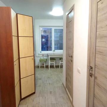 Йорданська вул. (Лайоша Гавро), 7