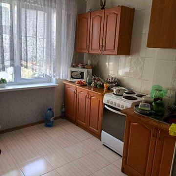 Продам двух комнатную квартиру.