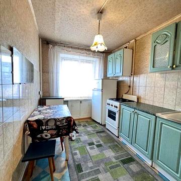 Продам трёхкомнатную квартиру в центре города.