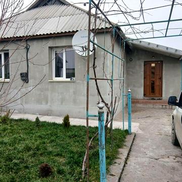 Продається будинок у м.Городок