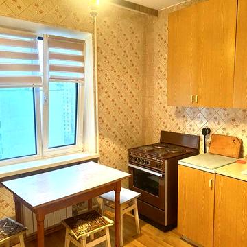 Метро Академгородок-3минутьі,Палладина,13