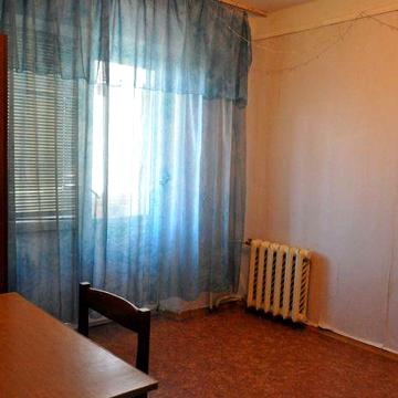 Здам 1, Дніпровський р-н, вул. Малишка Андрія 27, метро Чернігівська