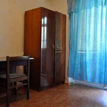 Здам 1, Дніпровський р-н, вул. Малишка Андрія 27, метро Чернігівська