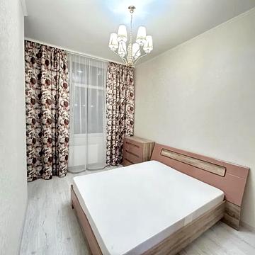 Європейського Союзу просп. (Правди), 2-В