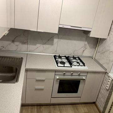 Здам 2 кімнатну квартиру вул. Покровська