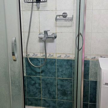 Космічна вул., 27