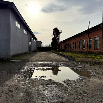 Богдана Хмельницького вул., 109б