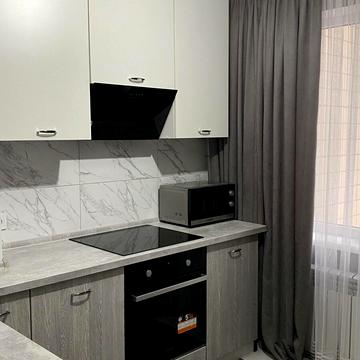 Князя Володимира Великого просп., 76