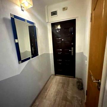 Сдам СВОЮ  - 1 комн кв-ру,  от метро - 5мин (Армейская).  Газ.