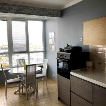 Йорданська вул. (Лайоша Гавро), 1