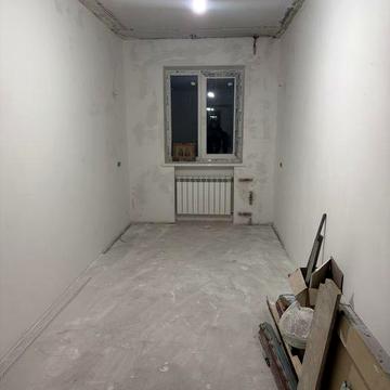 Продаж трикімнатноі квартири