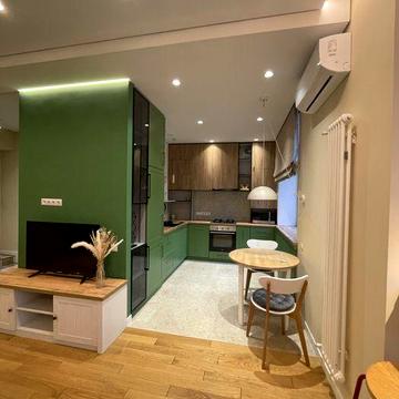 Продаж 2-кімнатноі студіі  20квартал